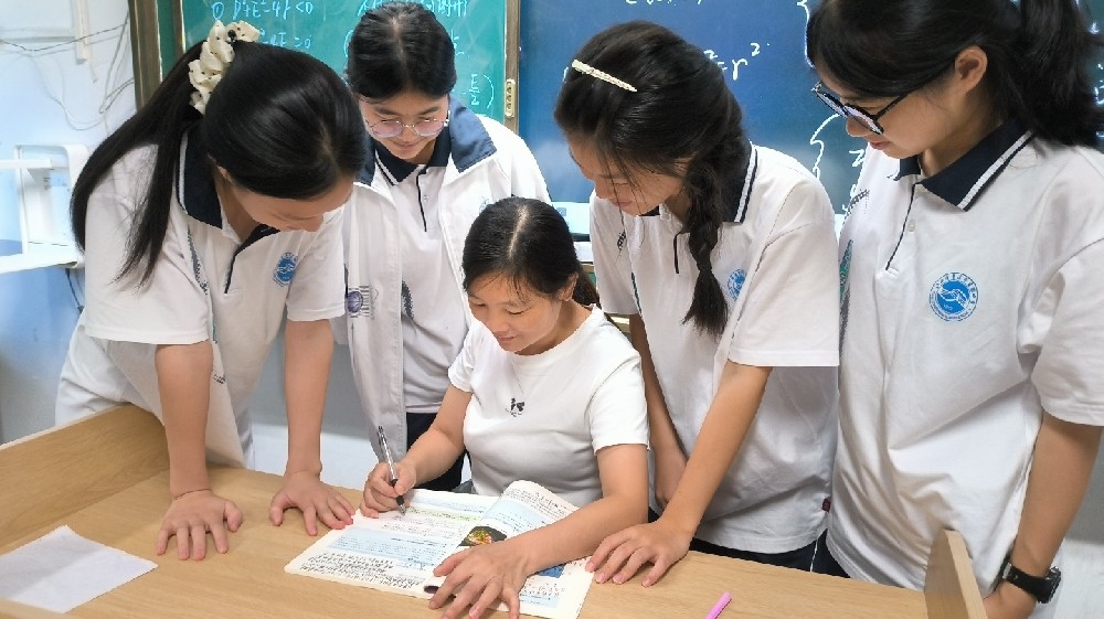 贵溪市优秀教师聂燕飞