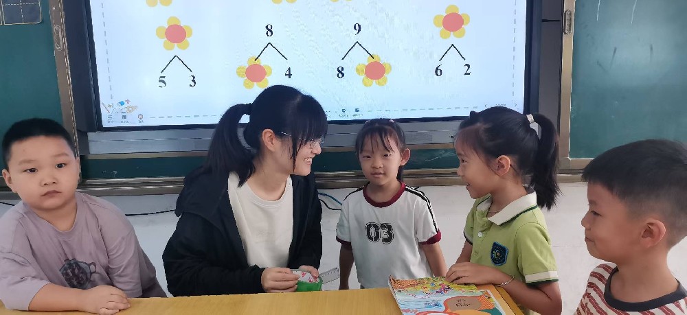 贵溪市优秀教师刘丹