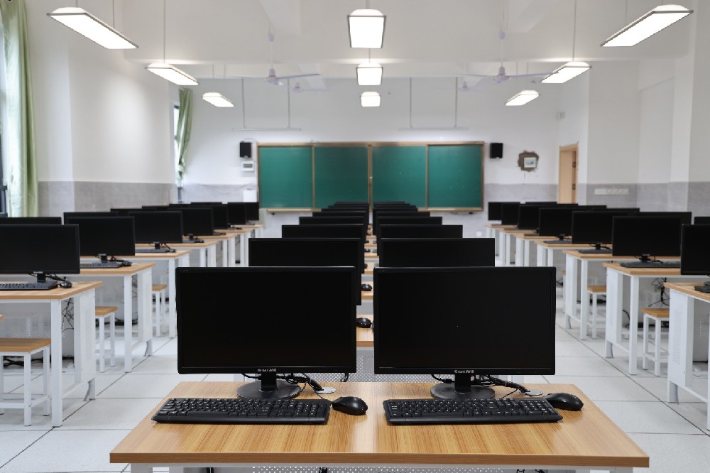 计算机室